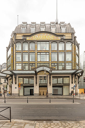 Parisian department stores' La Samaritaine, steeped in history.