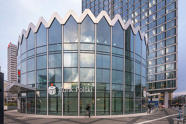 Mixed-use building Rotunda Warsaw Mixed-use building Rotunda Warsaw