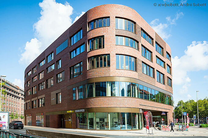 From brownfield to vibrant district centre
