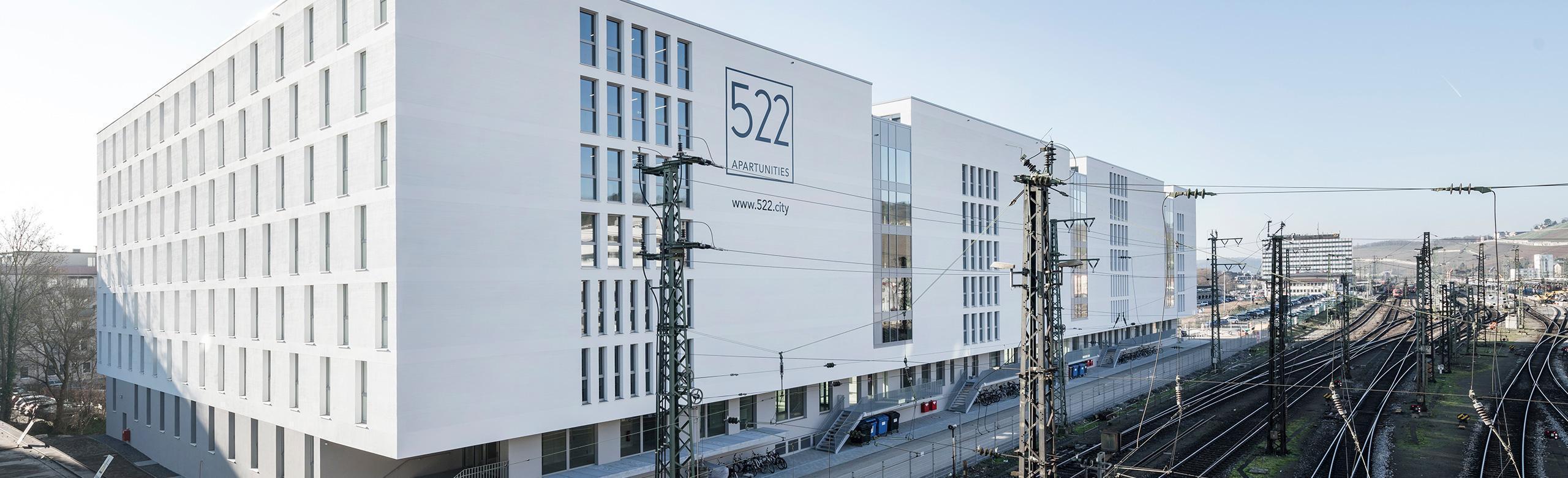 regupol vibration student residence 522 in Würzburg is located right next to the railway tracks.