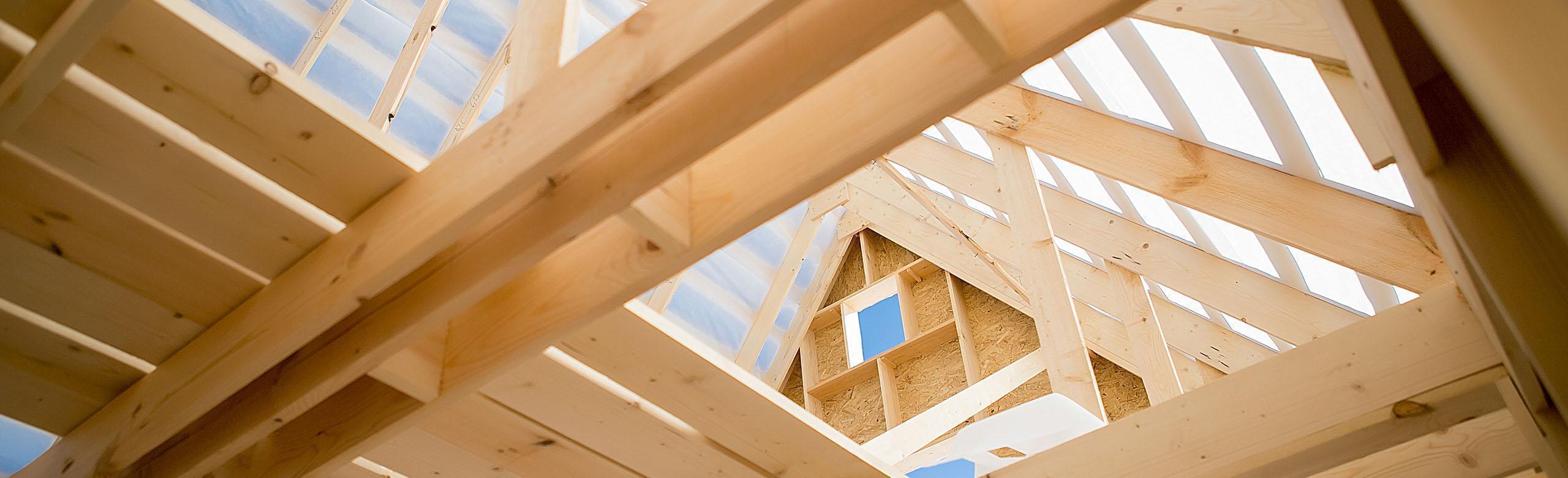 Shell construction of a timber house in solid construction.